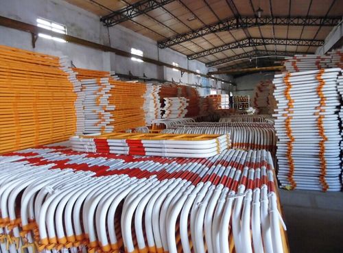 工廠直銷(xiāo)出口海外塑料鐵馬,施工護(hù)欄,道路隔離欄,鐵藝護(hù)欄