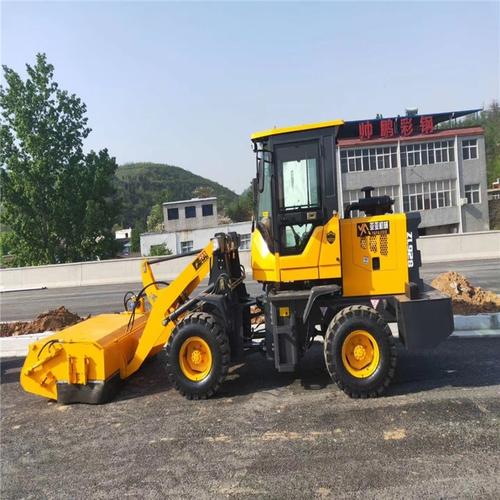 重慶山貓清掃車(chē)-工作方式簡(jiǎn)單實(shí)現(xiàn)道路施工清掃,港口,碼頭等場(chǎng)