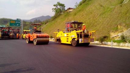 全省高速公路路面、綠化施工觀摩會召開