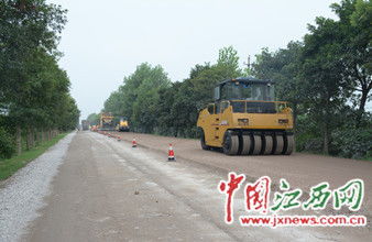 南昌g353公路路面改建工程完成水穩試驗段施工 圖